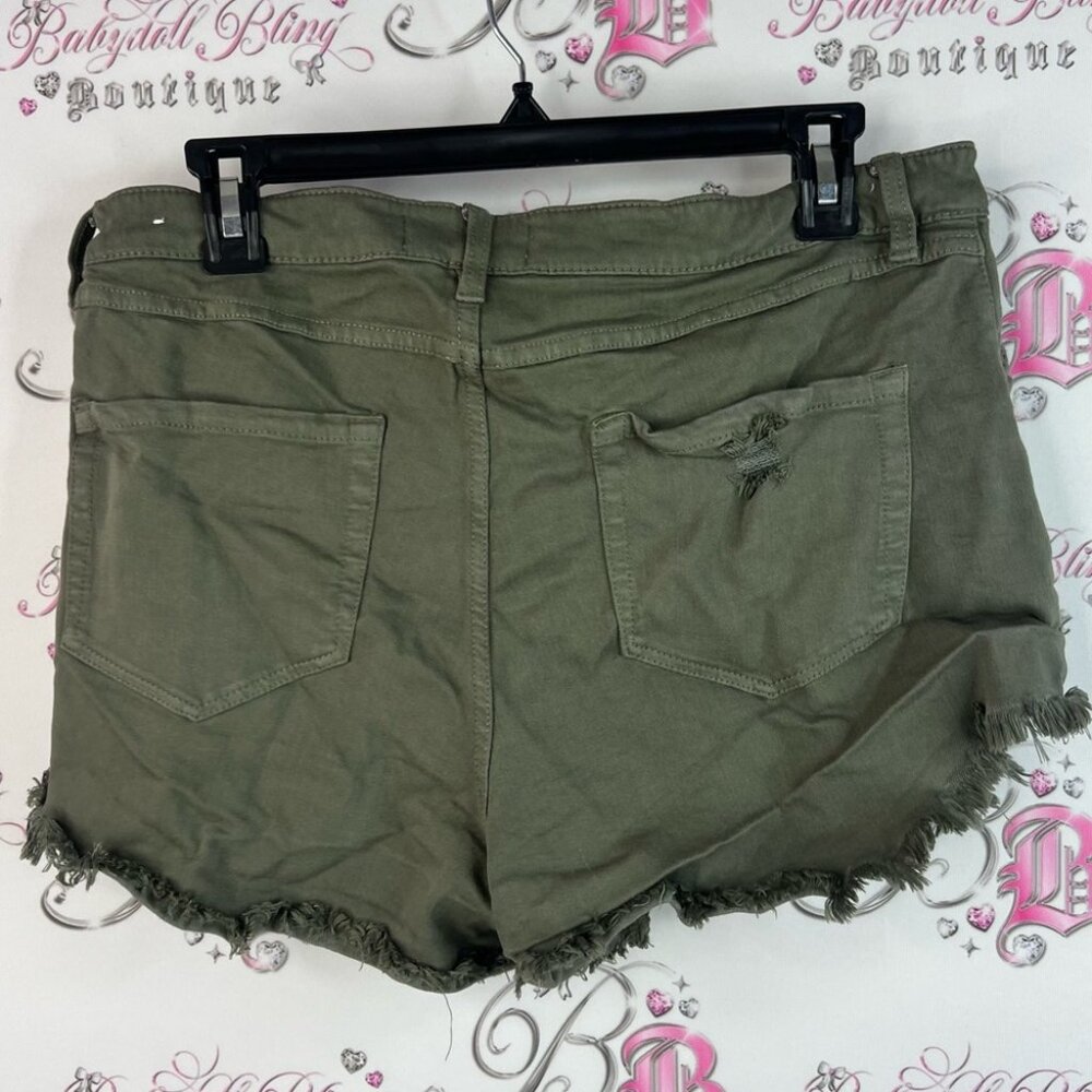 Brody Jeans shorts denim jeans green military cargo Olive Distressed Jean Shorts - Picture 2 of 10